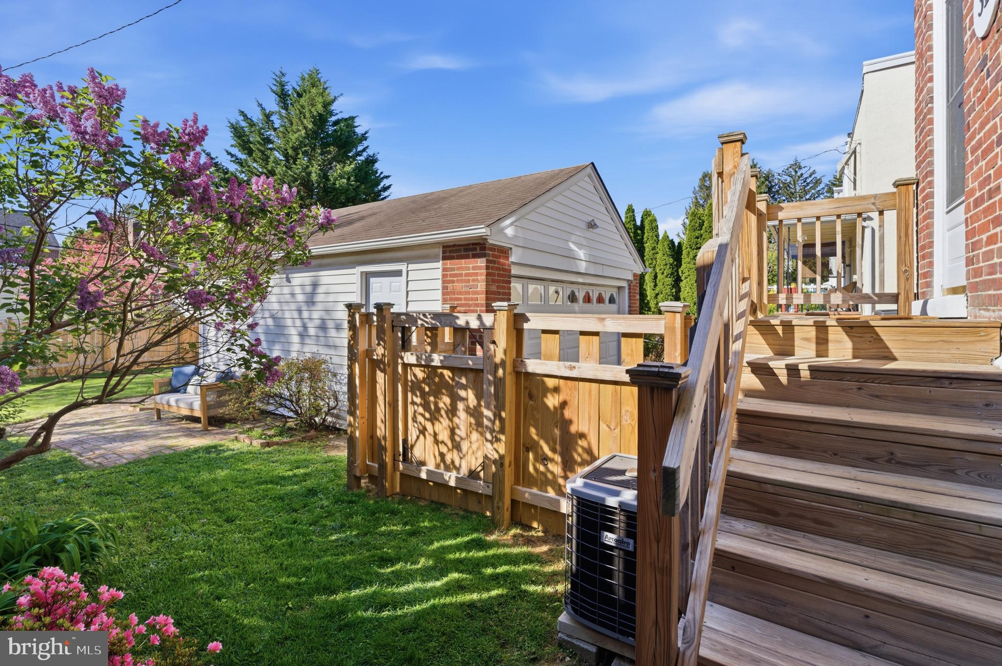 31 W MARTHART AVENUE