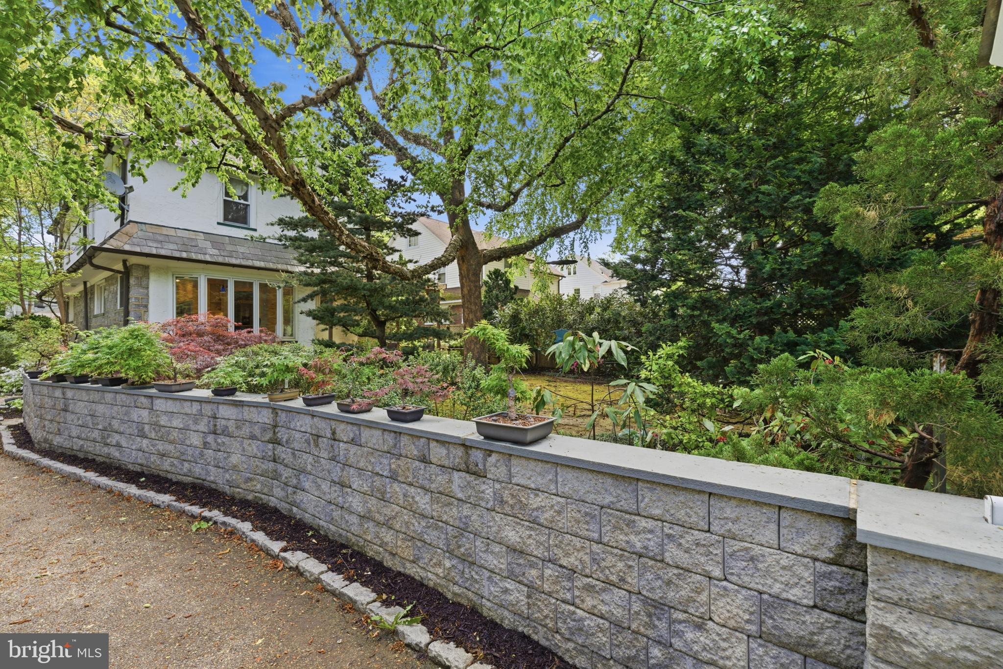 922 WILDE AVENUE