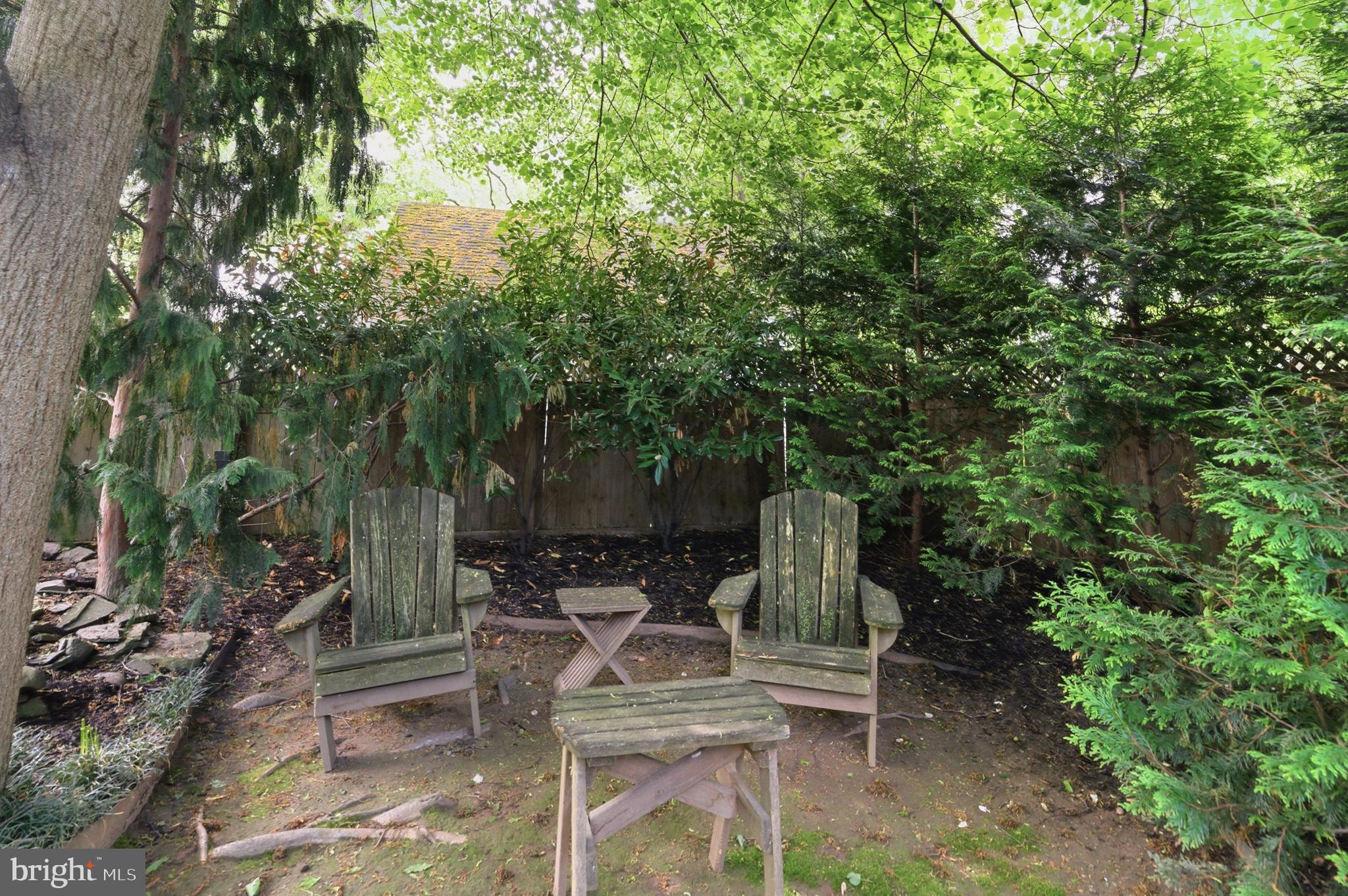 922 WILDE AVENUE