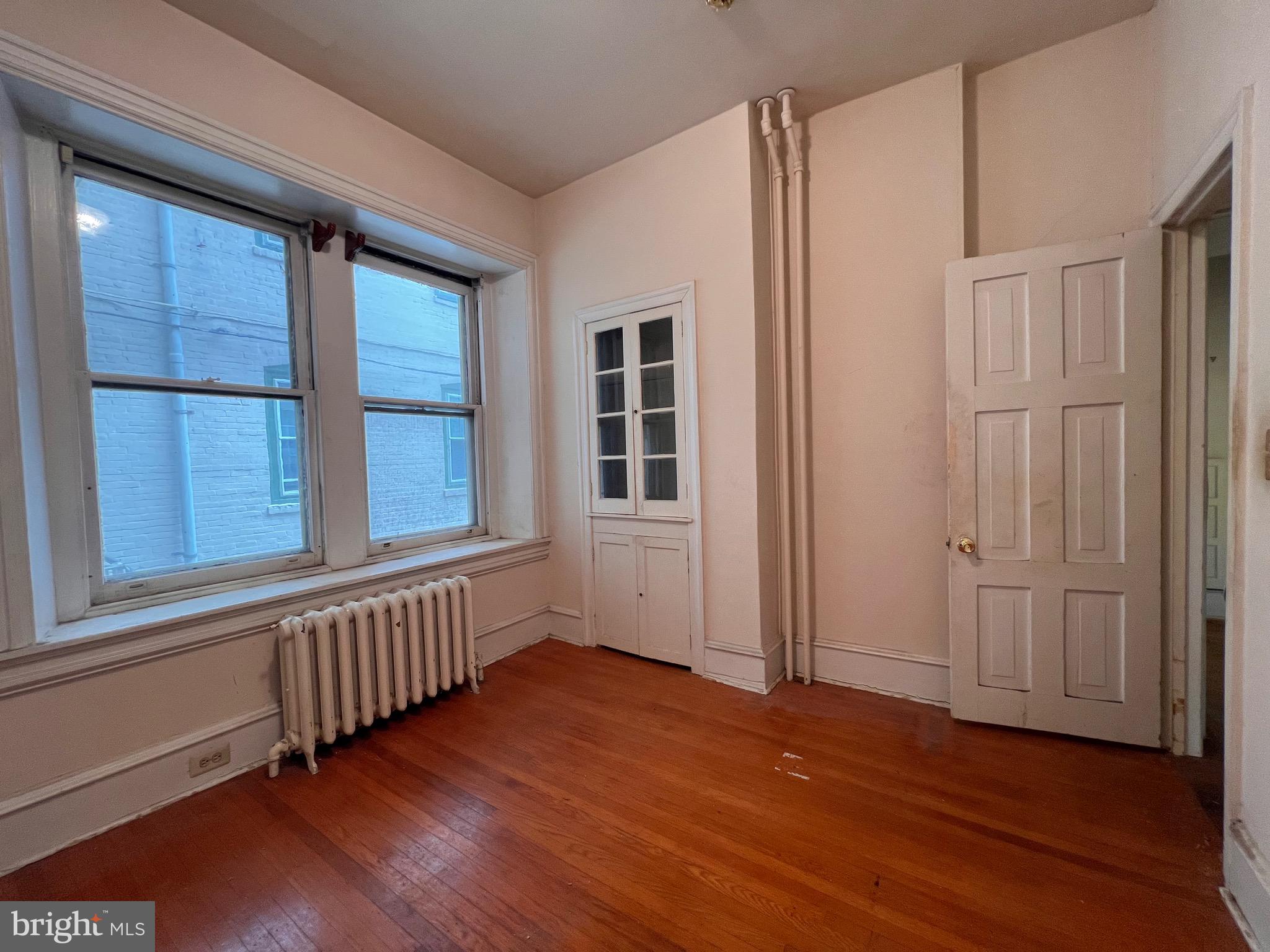 192 N LANSDOWNE AVENUE #B1