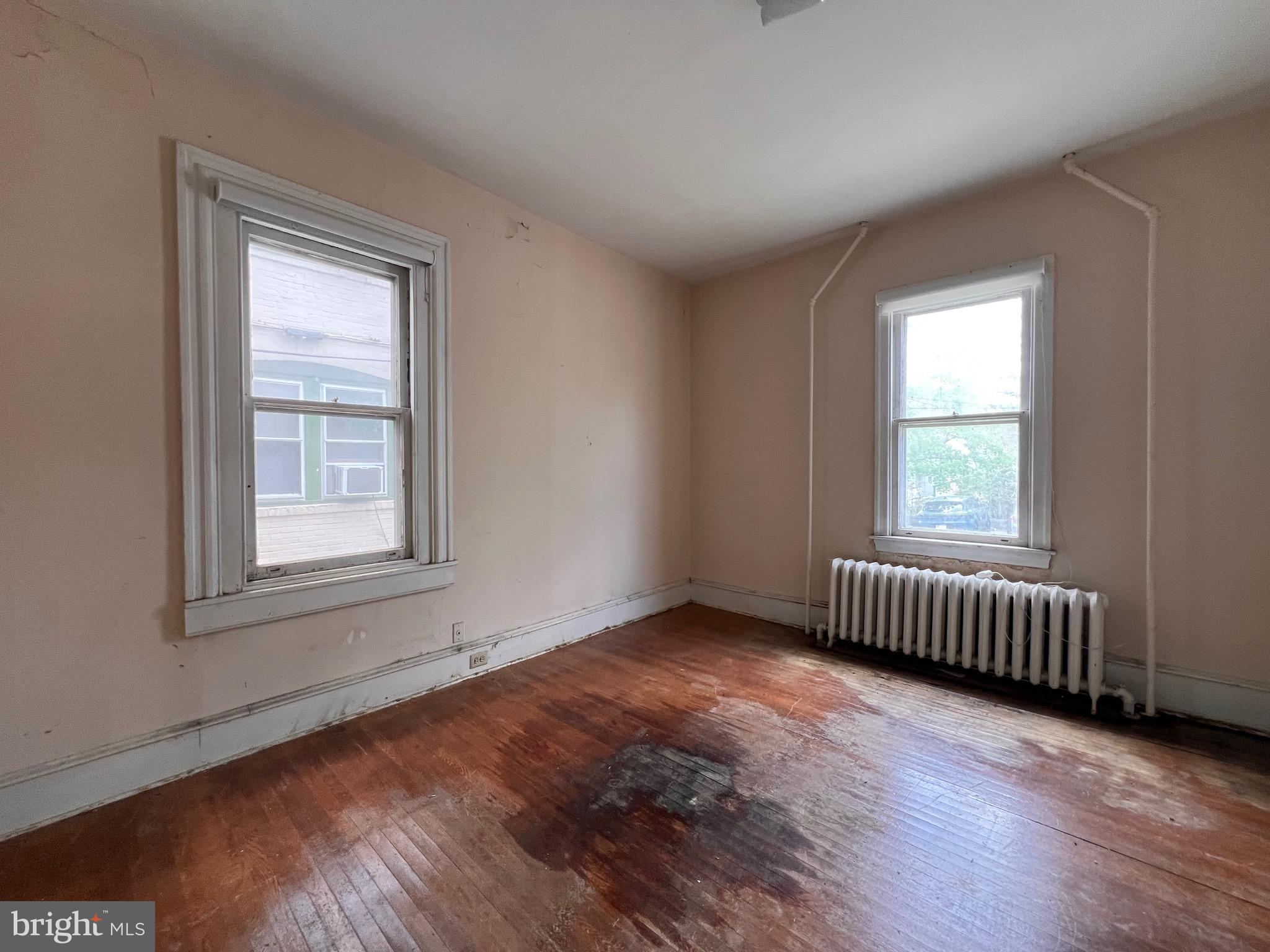 192 N LANSDOWNE AVENUE #B1