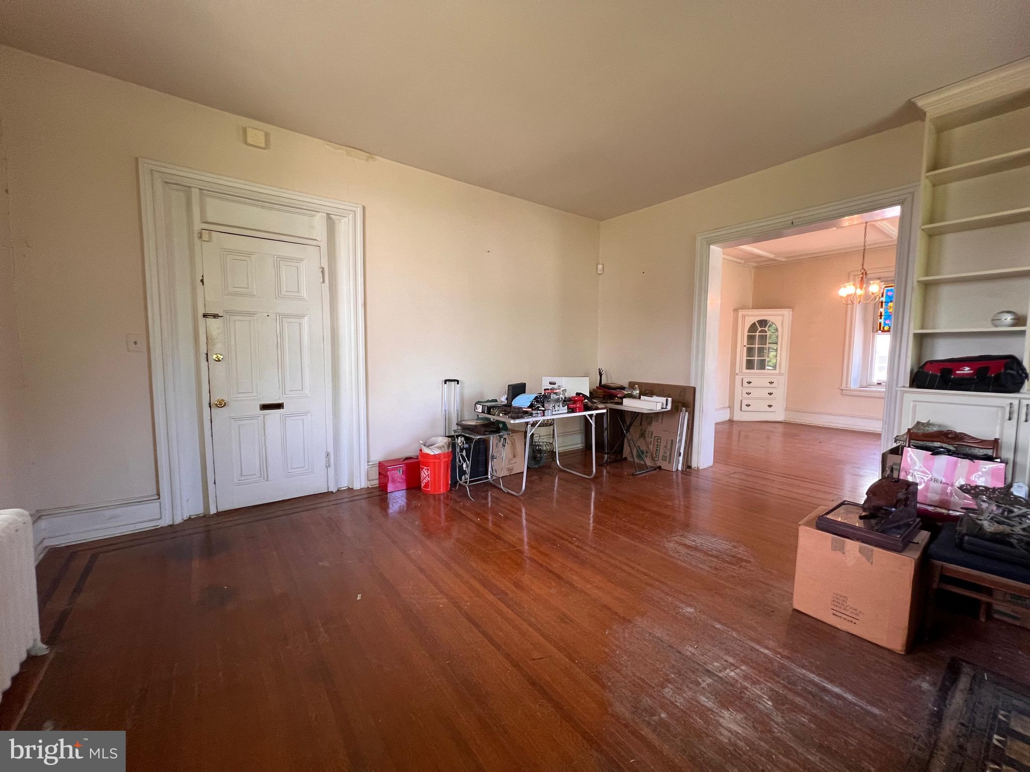 192 N LANSDOWNE AVENUE #B1