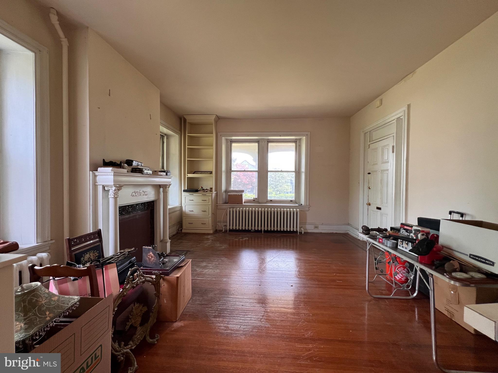 192 N LANSDOWNE AVENUE #B1