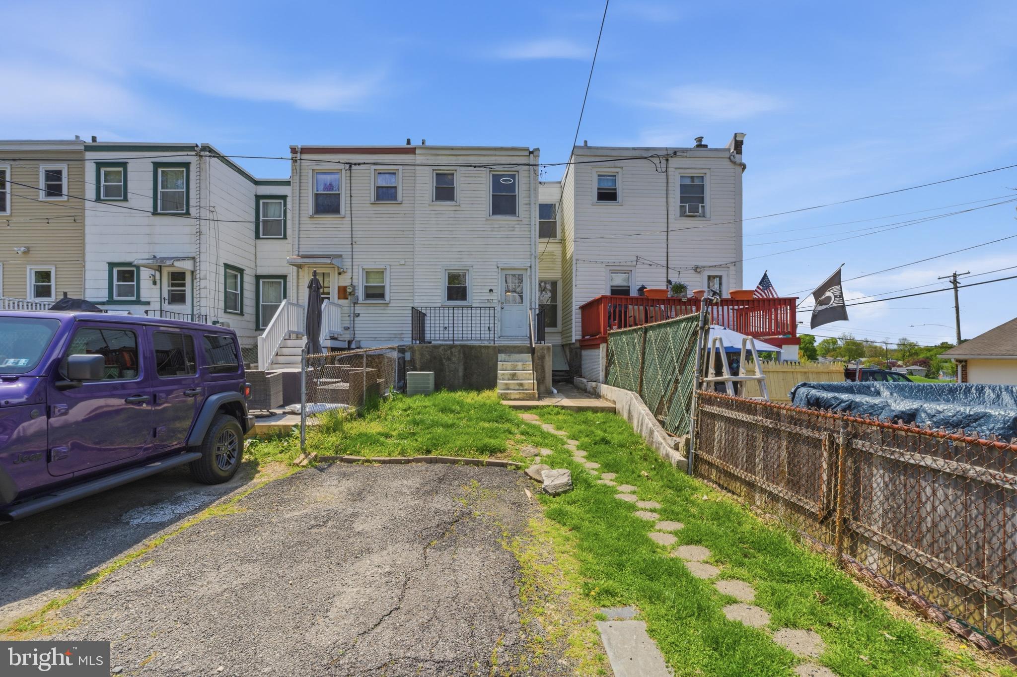 1471 LAWRENCE ROAD