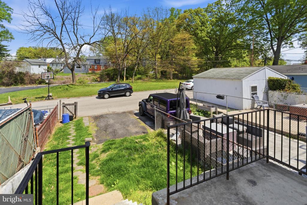 1471 LAWRENCE ROAD