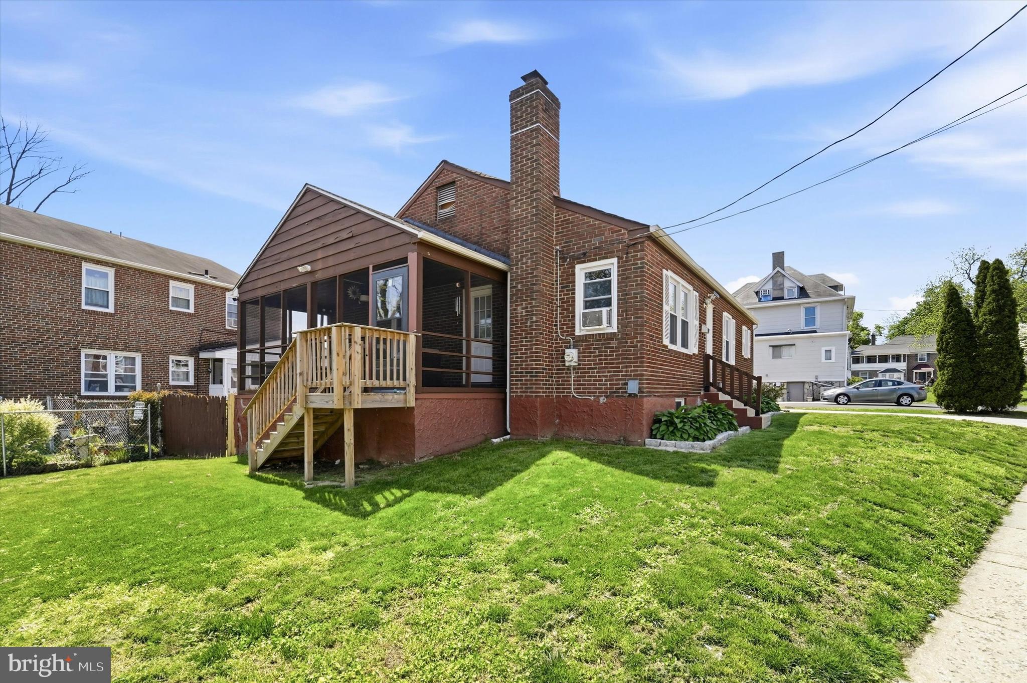 711 POPLAR STREET