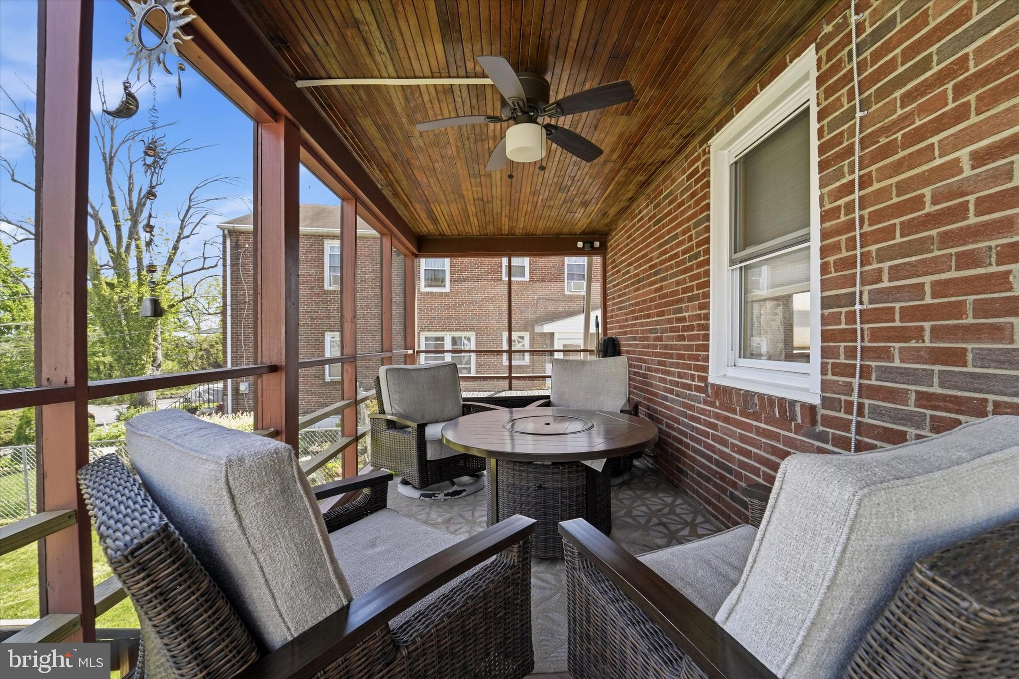 711 POPLAR STREET