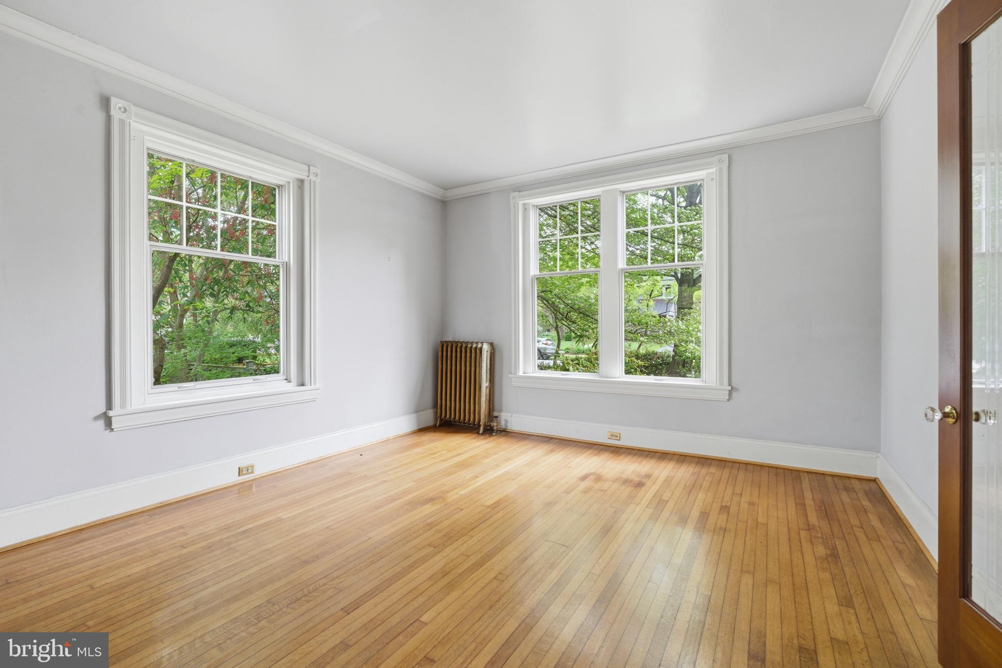 404 OAK LANE