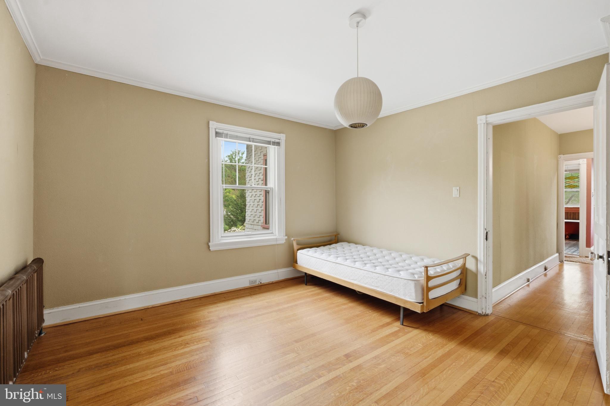 404 OAK LANE