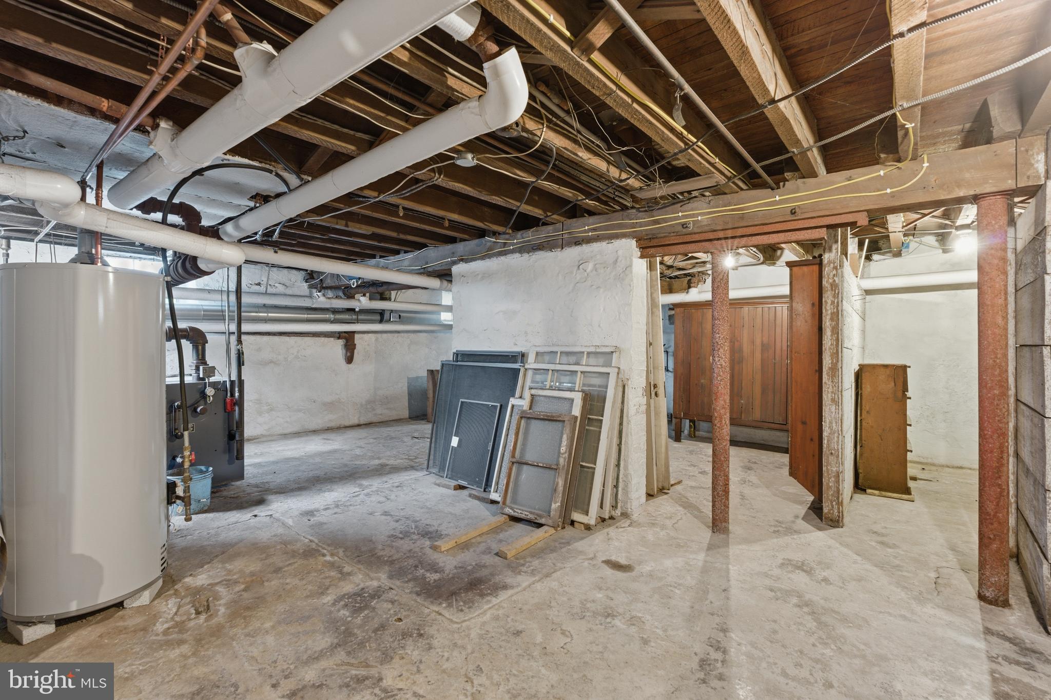 404 OAK LANE