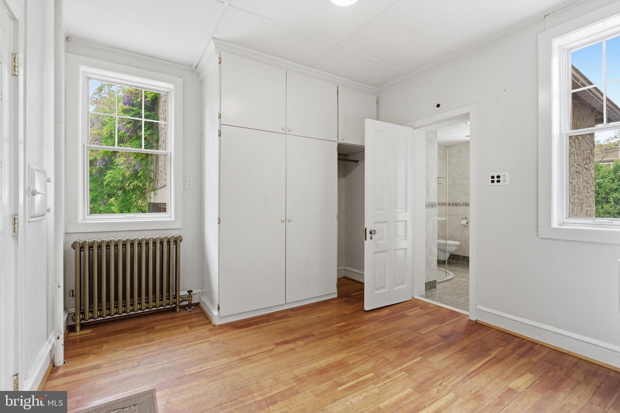 404 OAK LANE