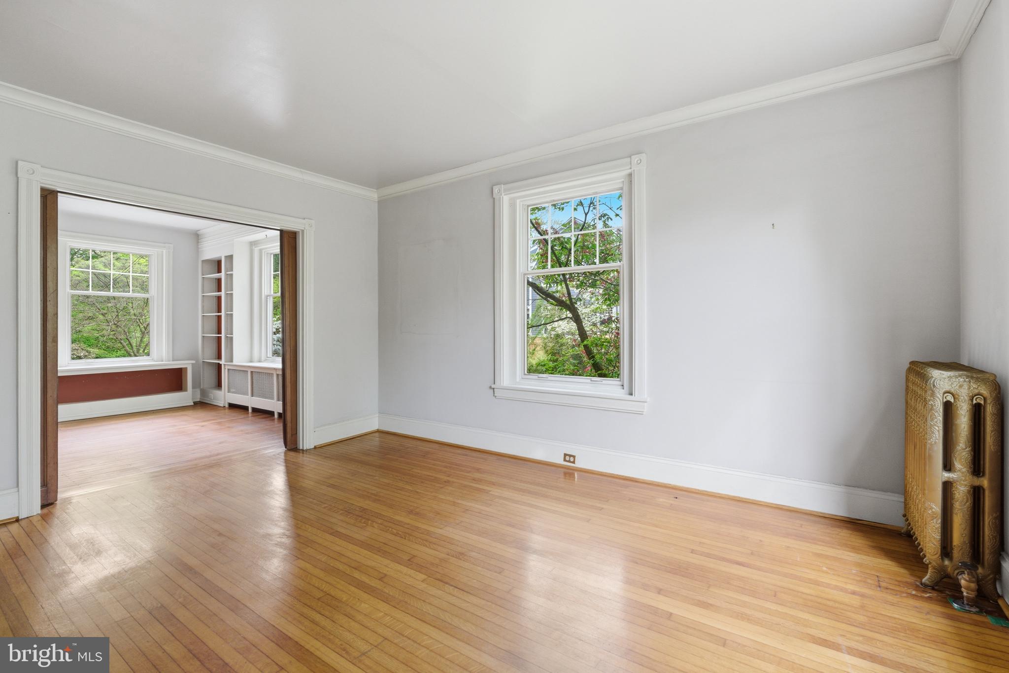 404 OAK LANE