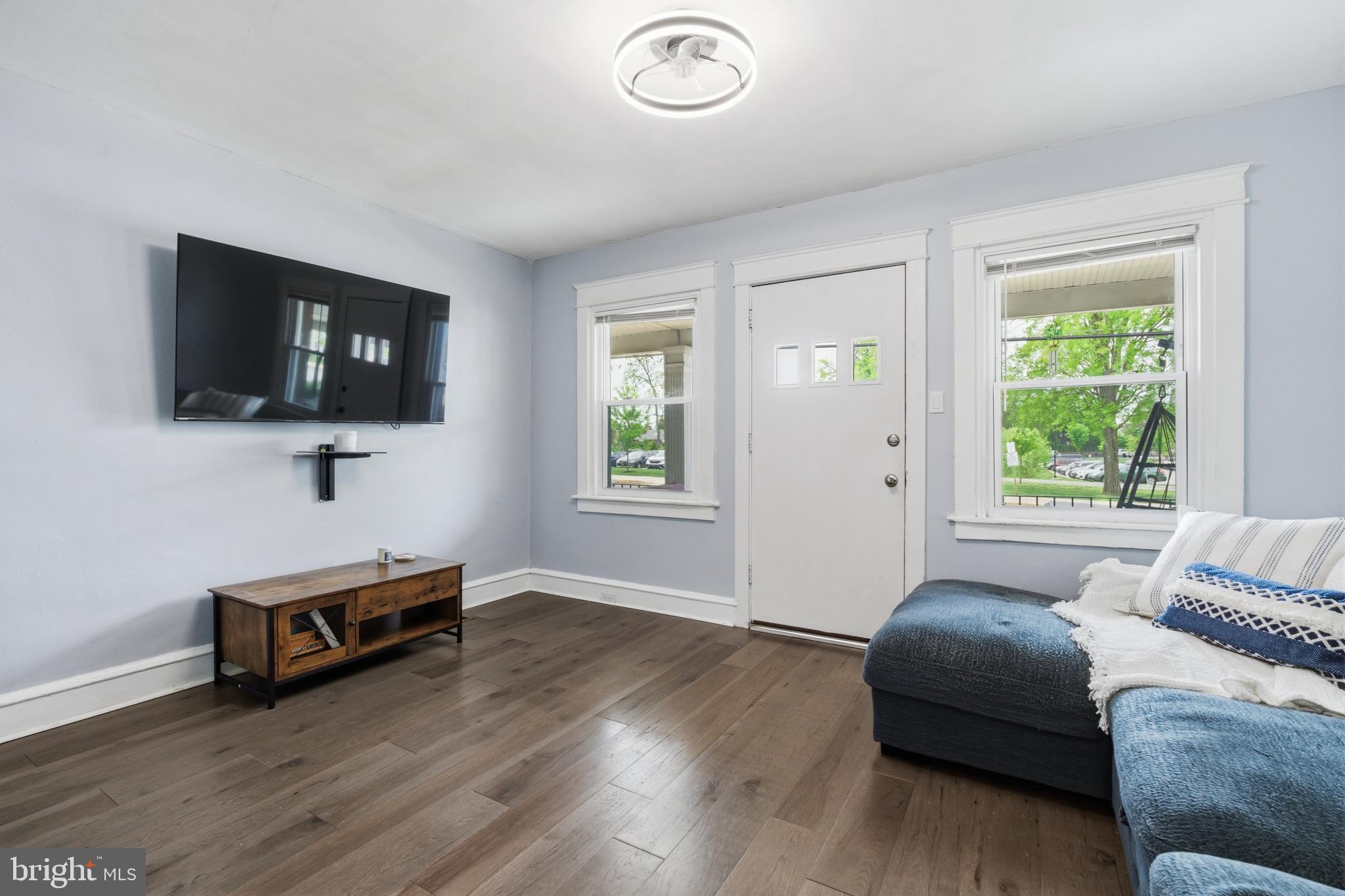 1423 LAWRENCE ROAD