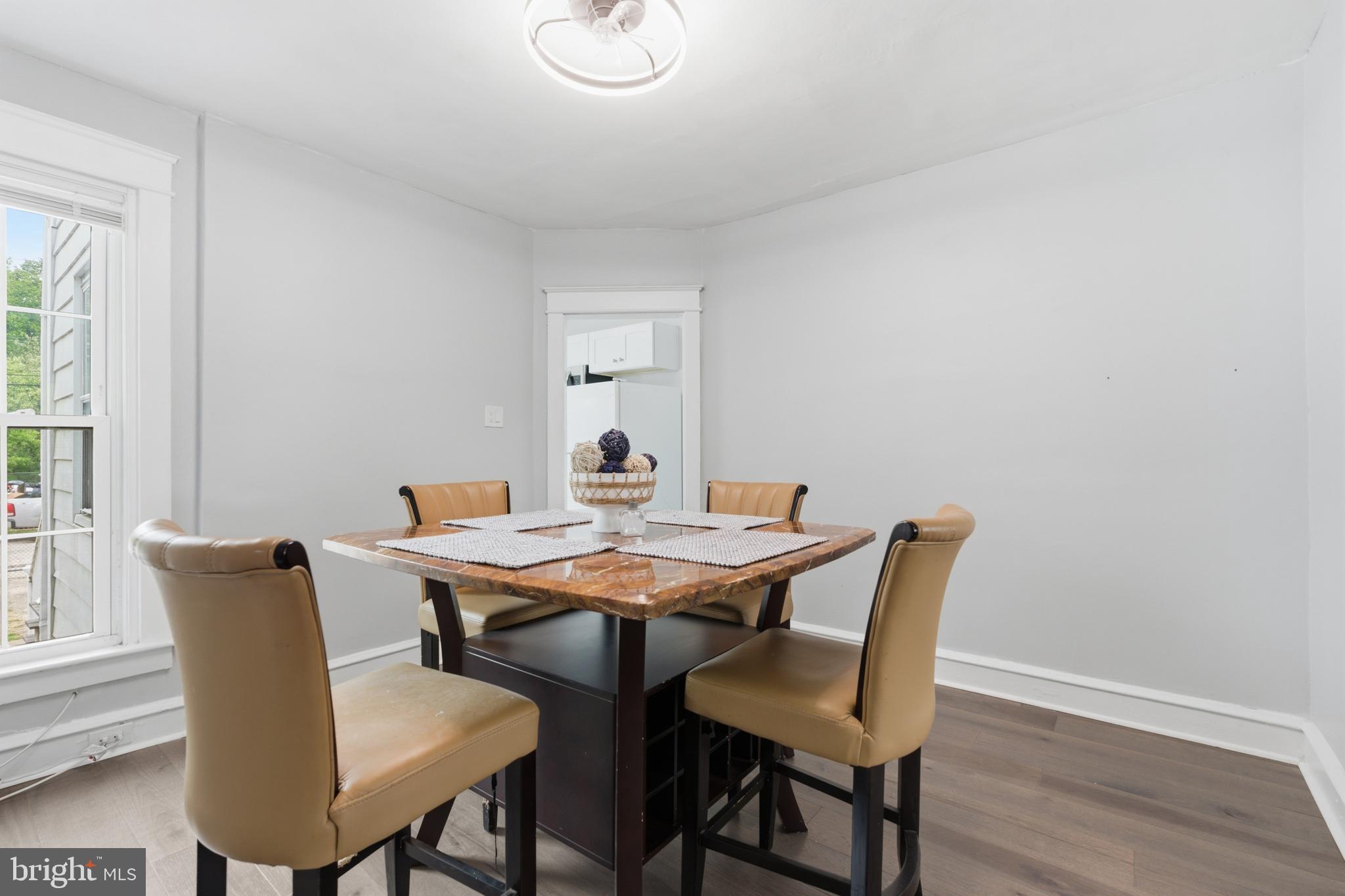 1423 LAWRENCE ROAD