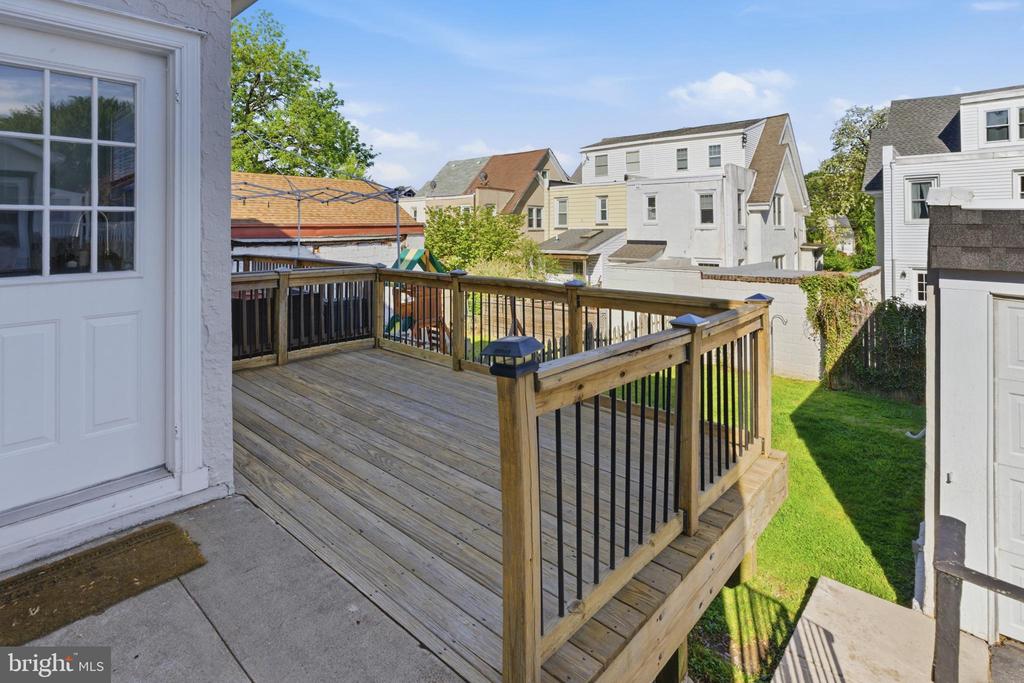 746 OAK VIEW ROAD