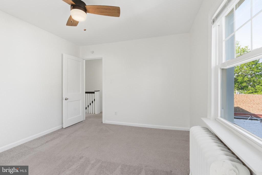 746 OAK VIEW ROAD