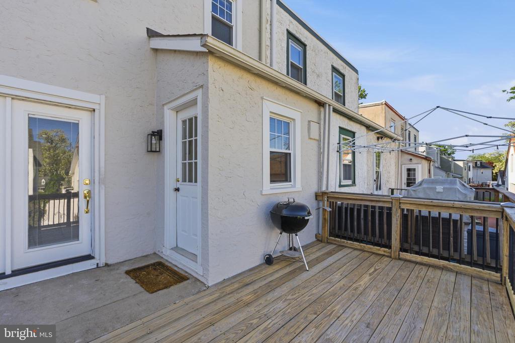 746 OAK VIEW ROAD