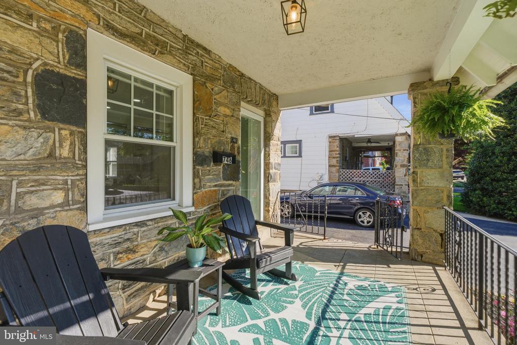 746 OAK VIEW ROAD