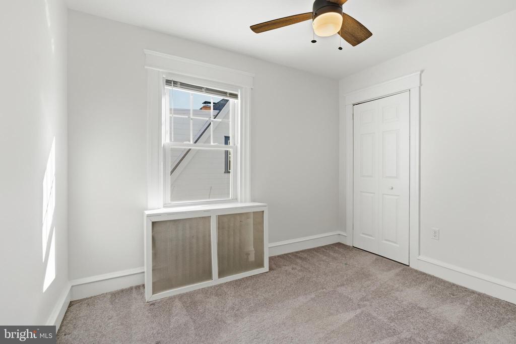 746 OAK VIEW ROAD