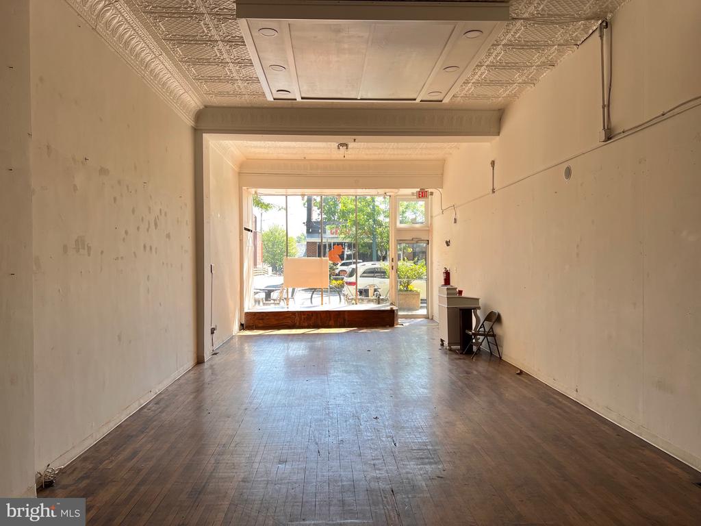 26 N LANSDOWNE AVENUE