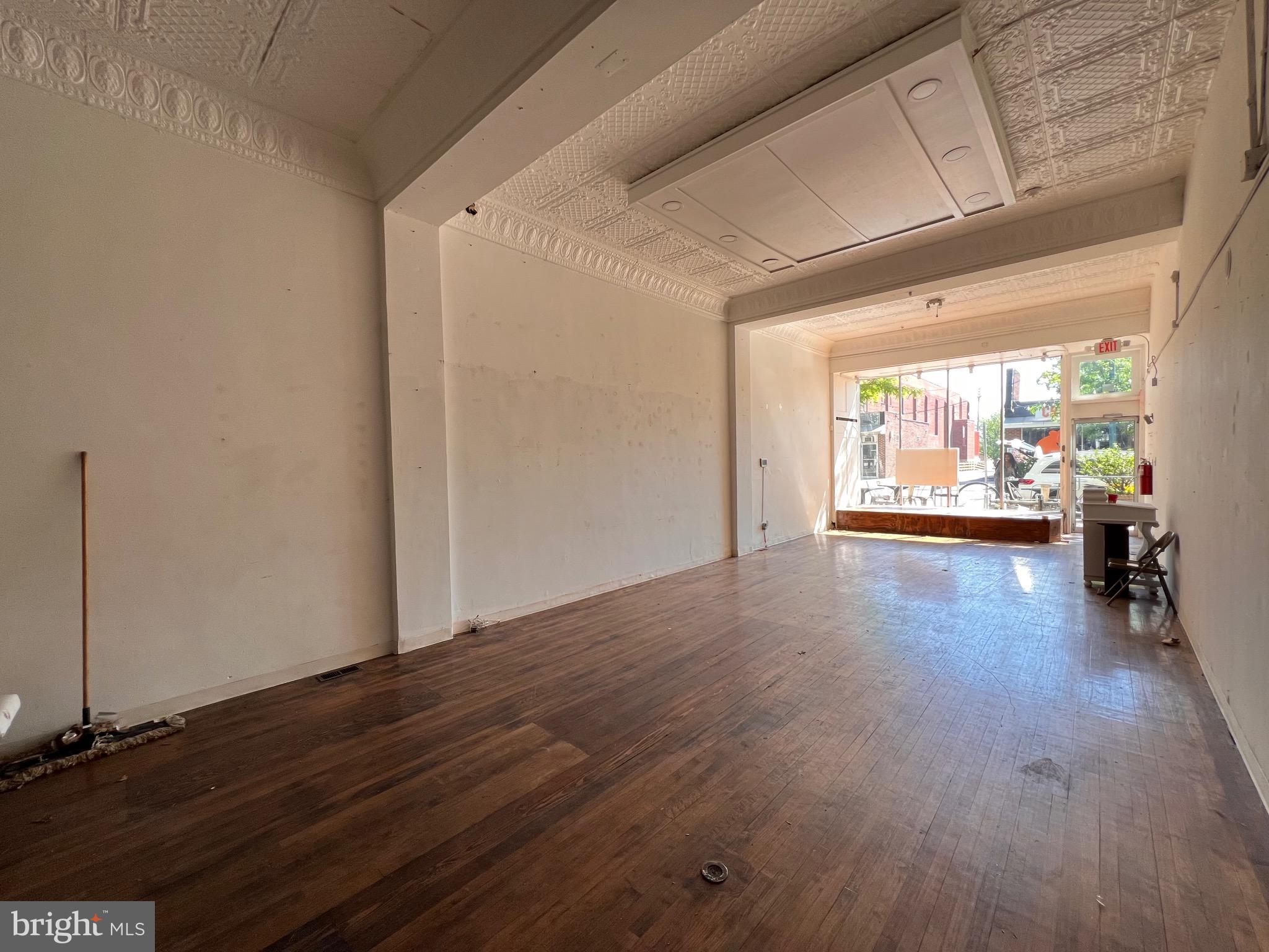 26 N LANSDOWNE AVENUE