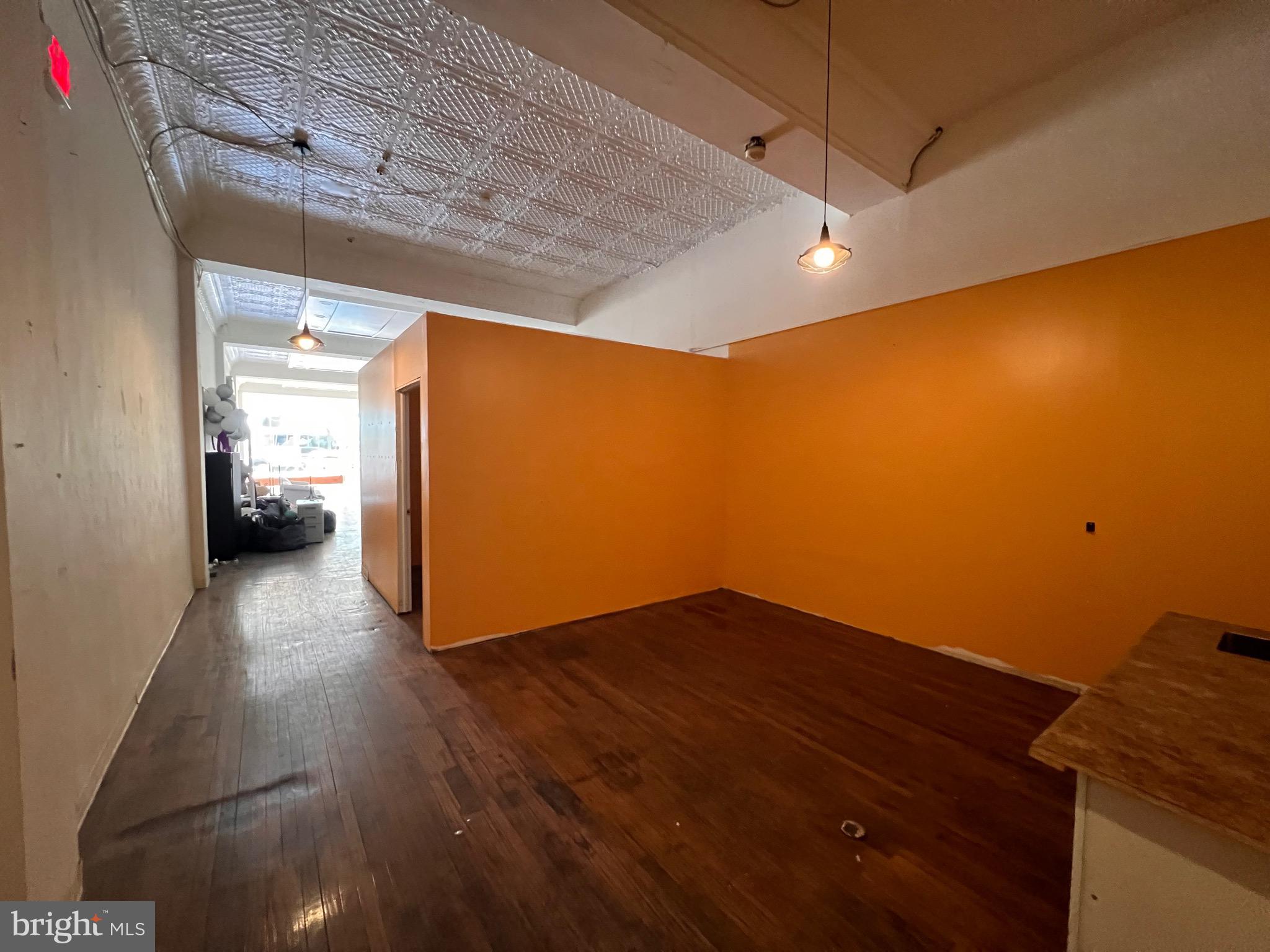 26 N LANSDOWNE AVENUE