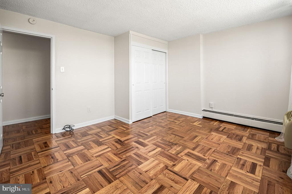 1030 E LANCASTER AVENUE 622