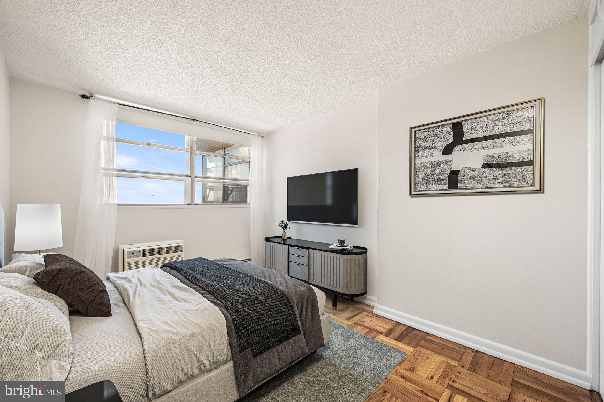 1030 E LANCASTER AVENUE 622