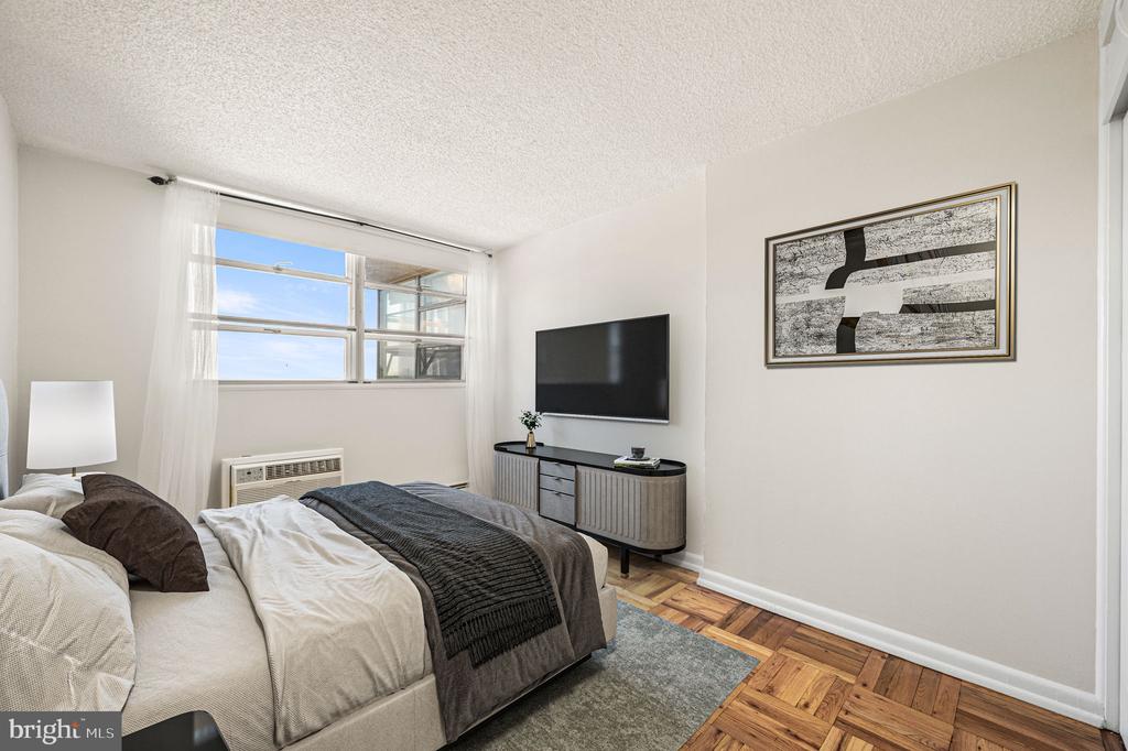 1030 E LANCASTER AVENUE 622