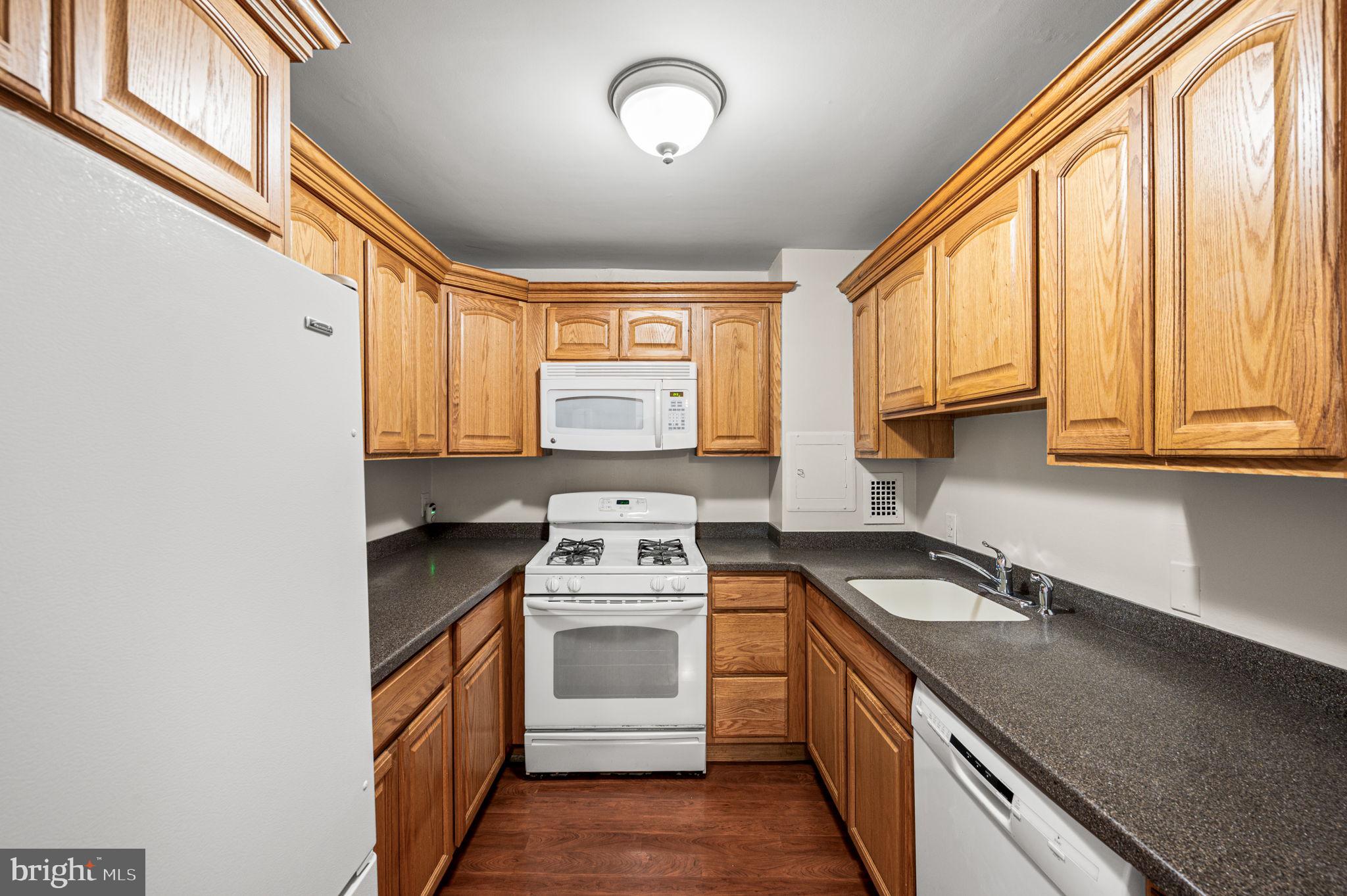 1030 E LANCASTER AVENUE 622