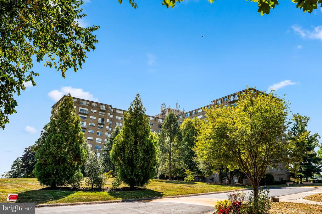 1030 E LANCASTER AVENUE 622