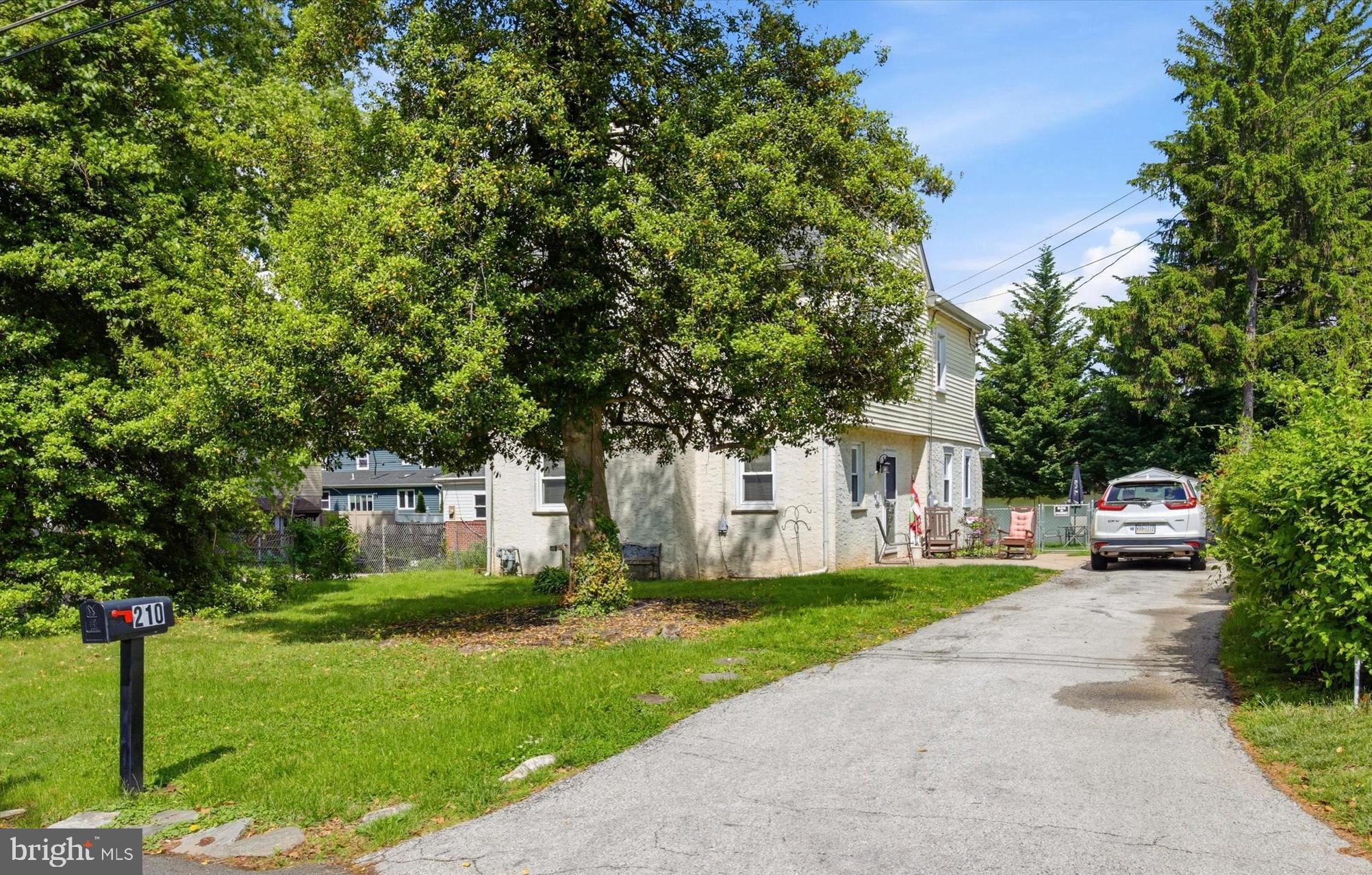 210 3RD AVENUE