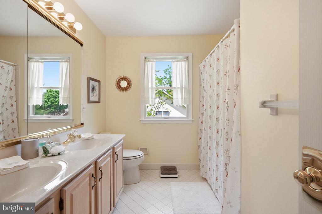45 CEDAR HILL LANE