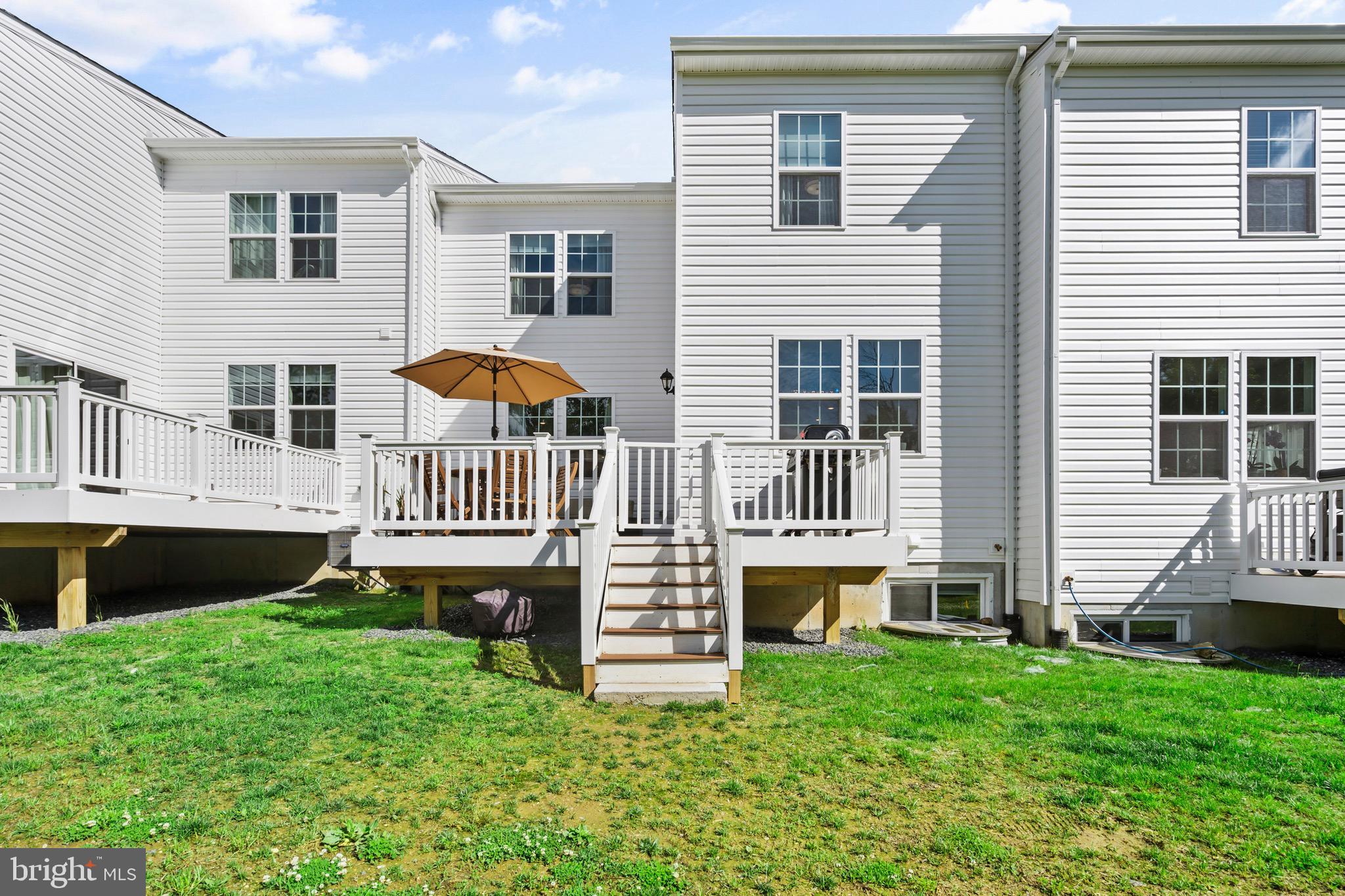 50 ROSE HILL WAY