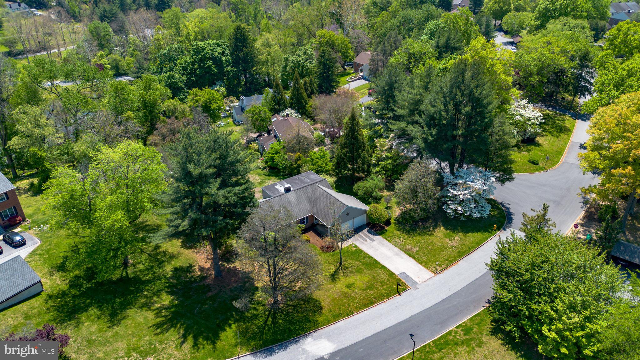 305 SAINT ANDREWS DRIVE