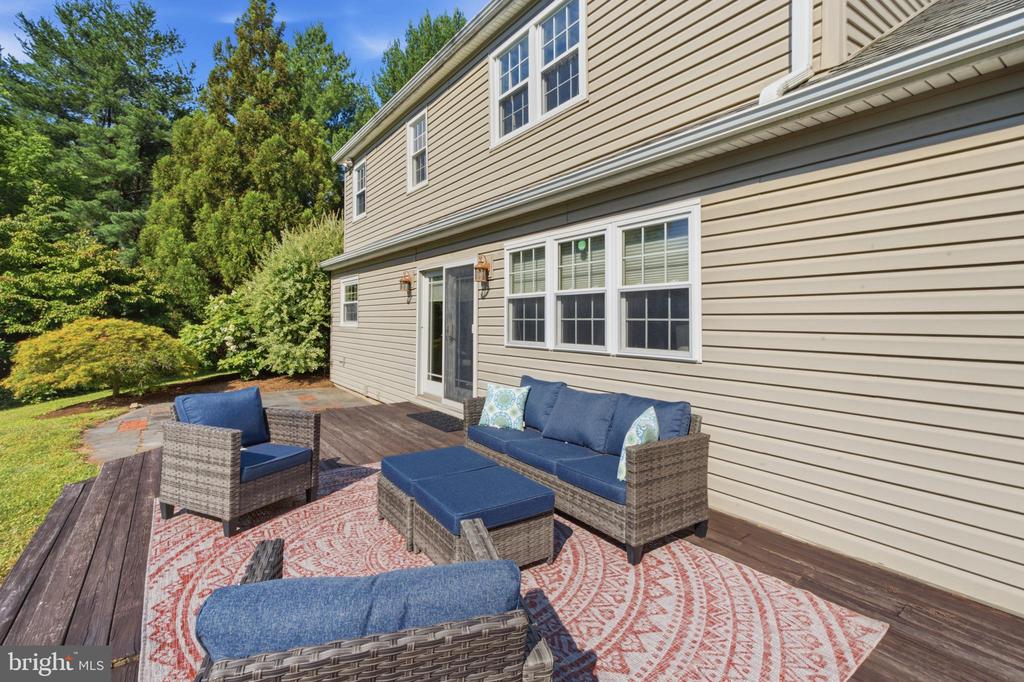 305 SAINT ANDREWS DRIVE