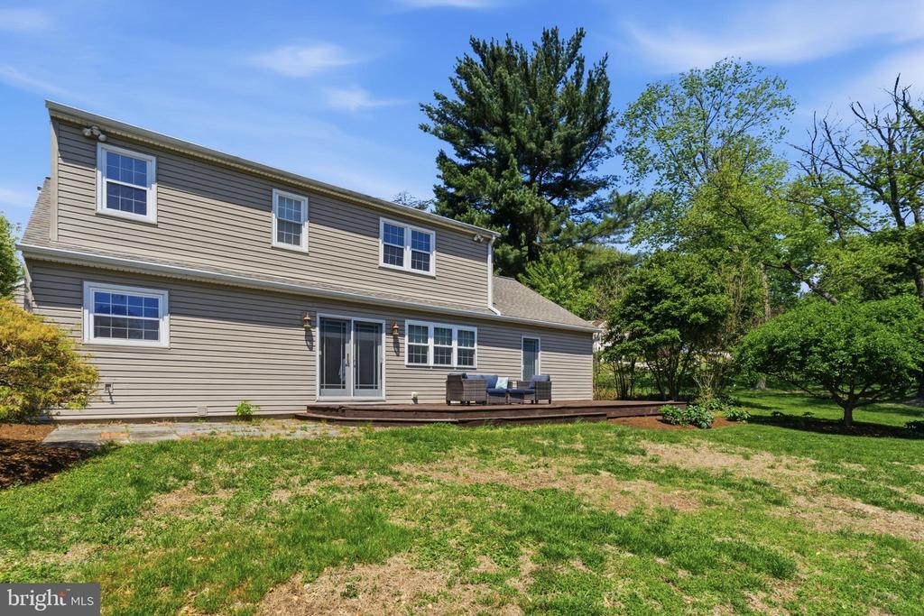 305 SAINT ANDREWS DRIVE