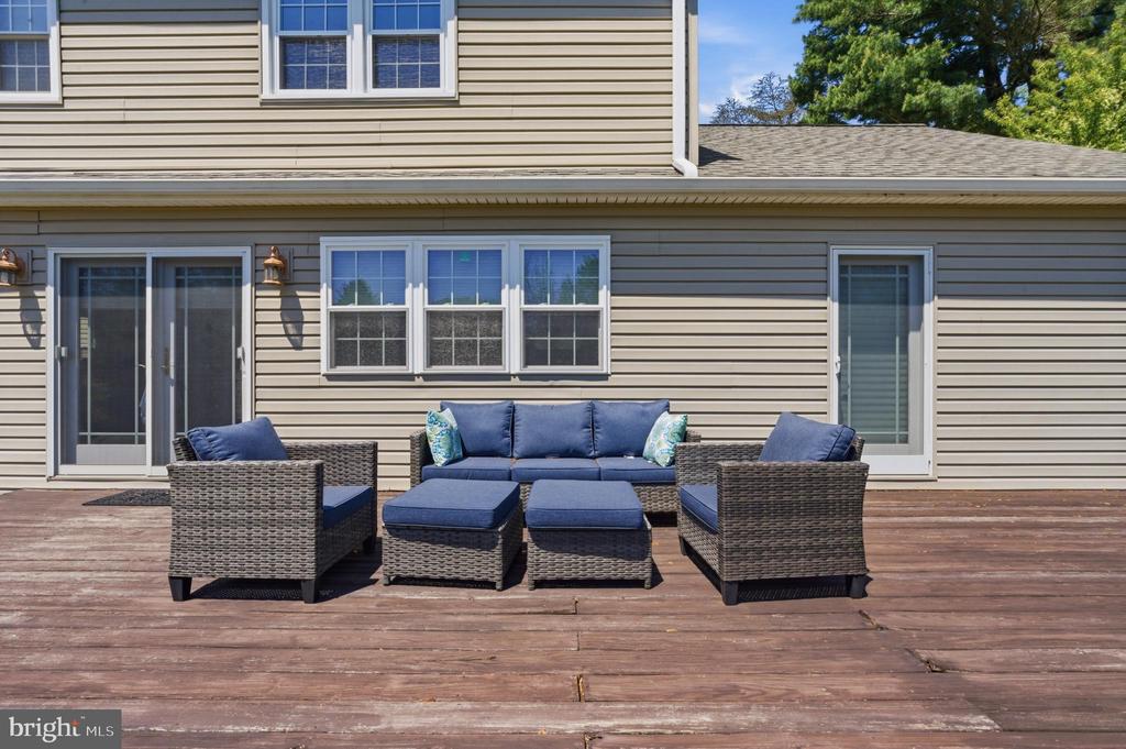 305 SAINT ANDREWS DRIVE