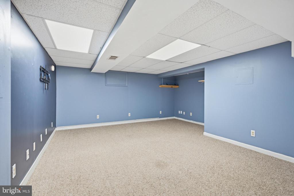 305 SAINT ANDREWS DRIVE