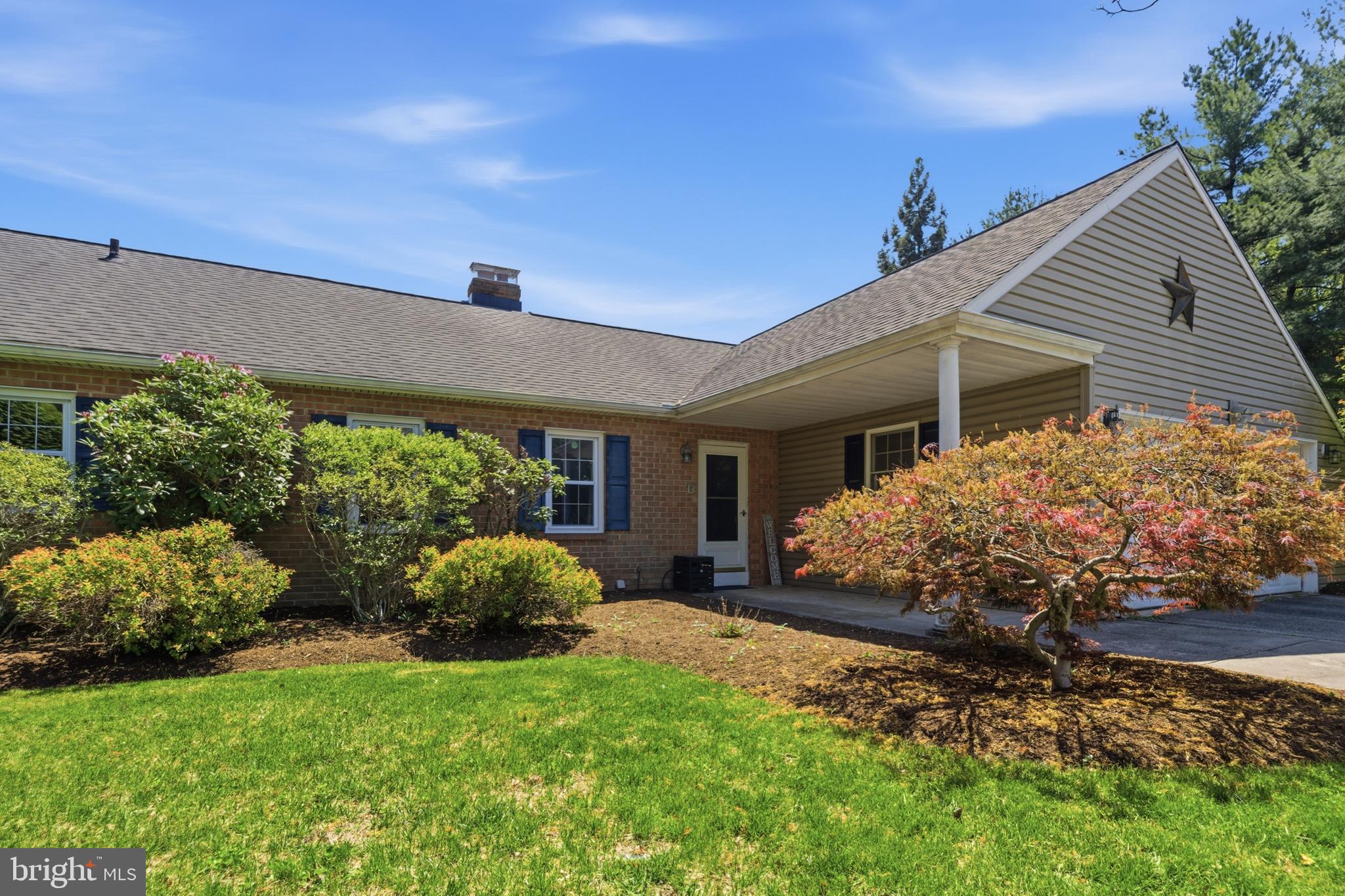305 SAINT ANDREWS DRIVE