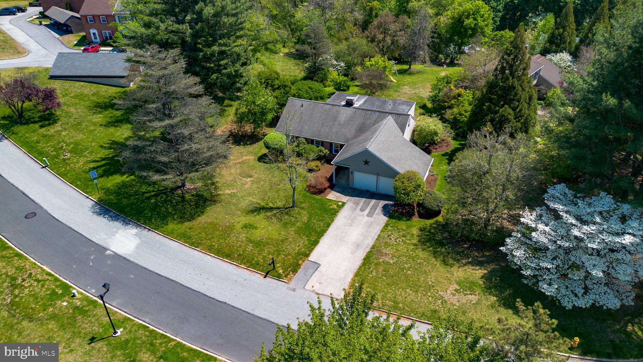 305 SAINT ANDREWS DRIVE