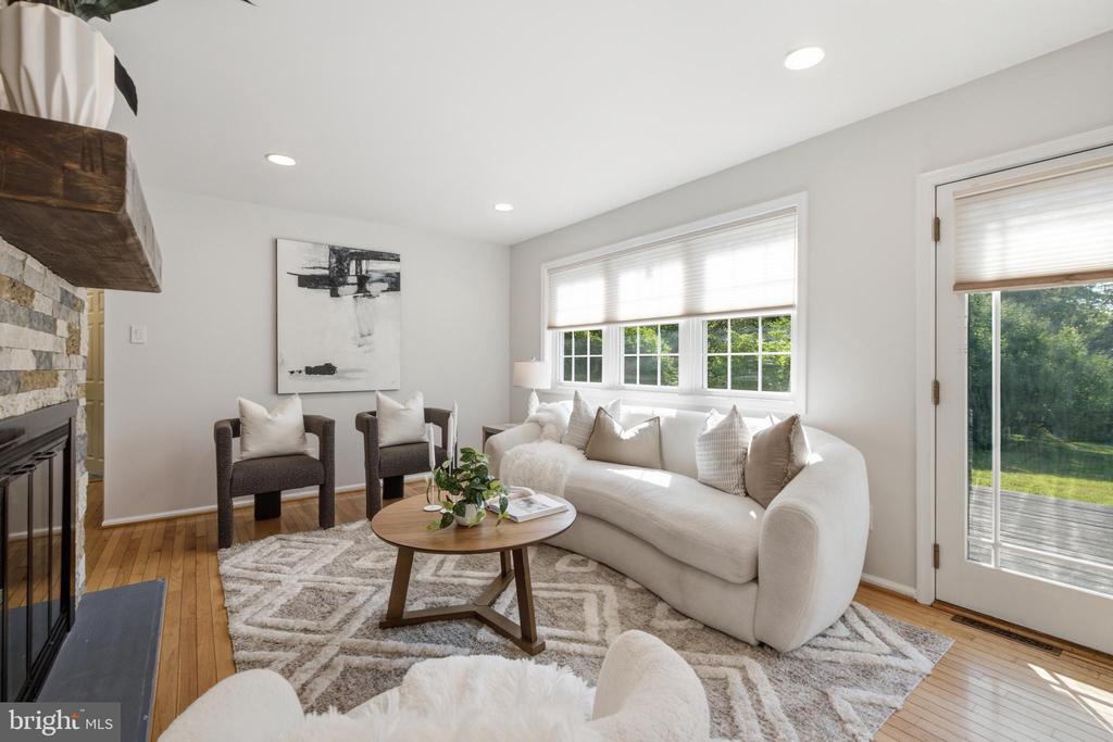 305 SAINT ANDREWS DRIVE