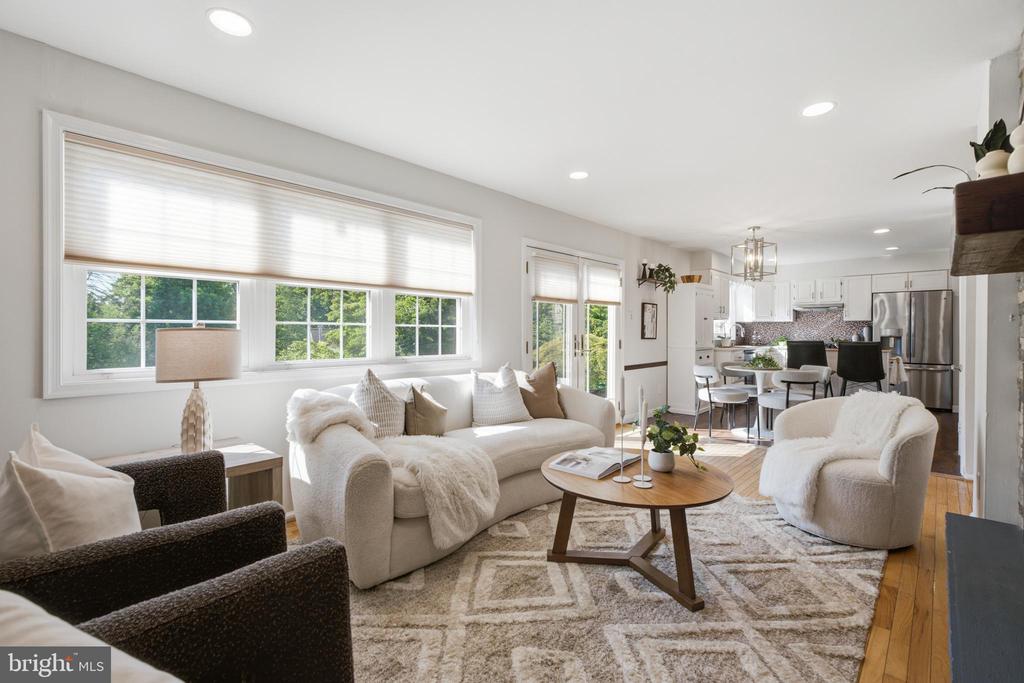 305 SAINT ANDREWS DRIVE