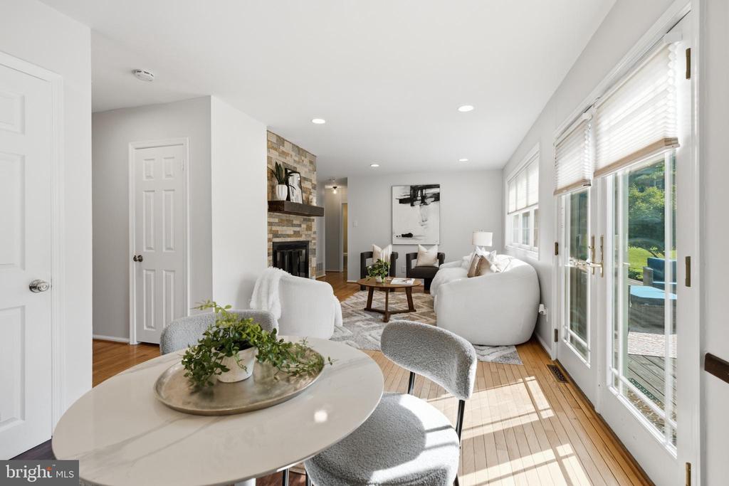 305 SAINT ANDREWS DRIVE
