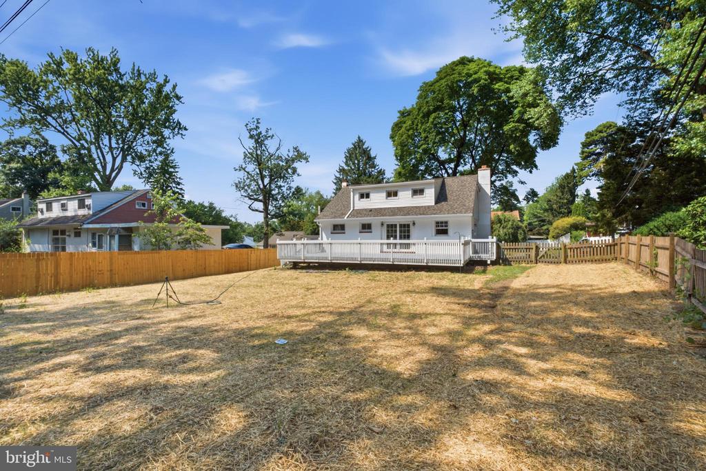 30 MEADOWBROOK LANE