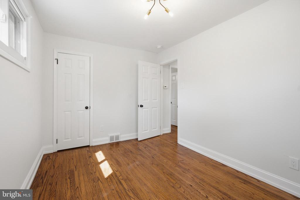 30 MEADOWBROOK LANE