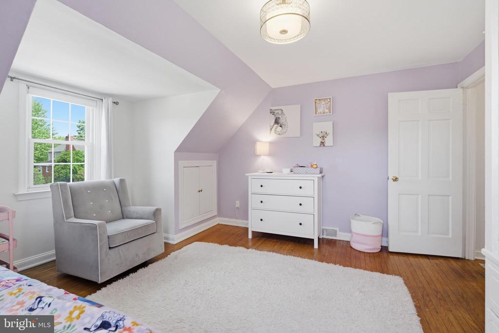 455 GLENDALE CIRCLE