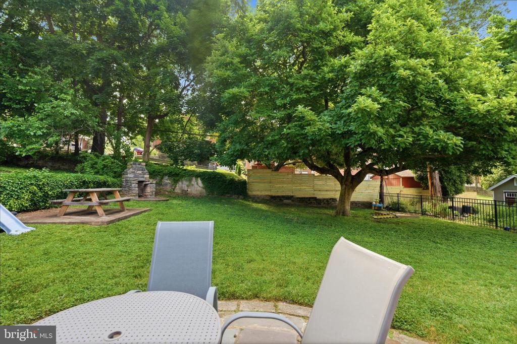 455 GLENDALE CIRCLE