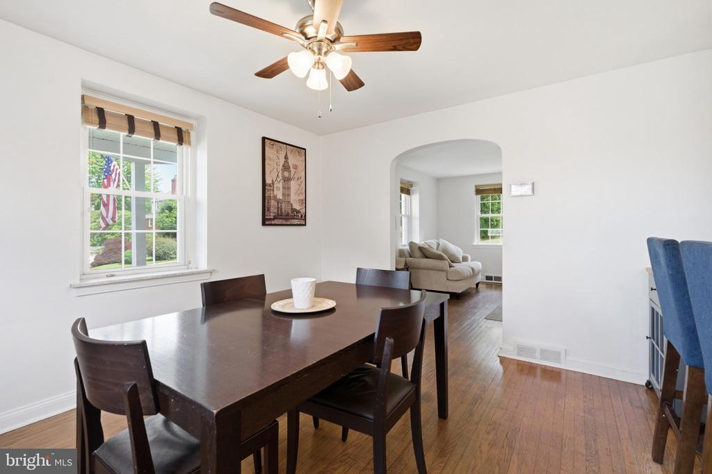 455 GLENDALE CIRCLE