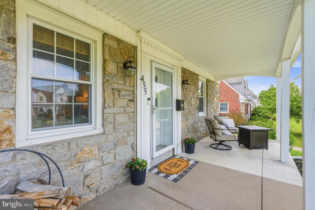 455 GLENDALE CIRCLE